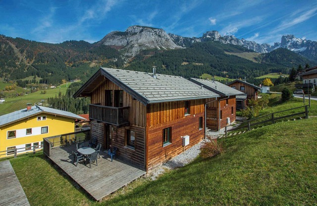 Chalet with indoor swimming pool and sauna