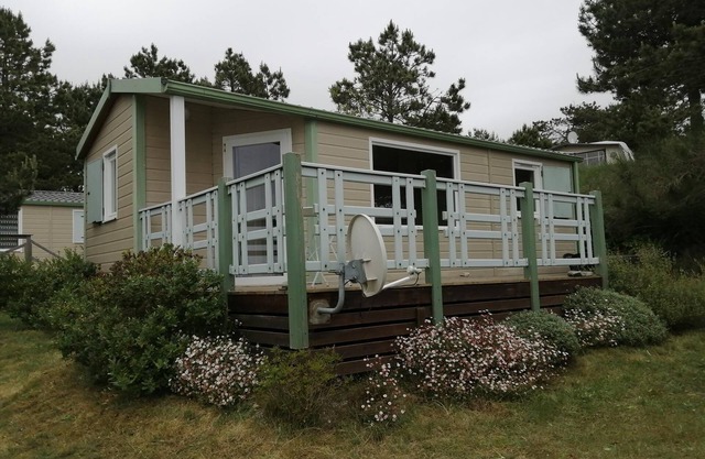 Chalet with terrace - 4 people - Baubigny 50270 (Camping Bel Sito)