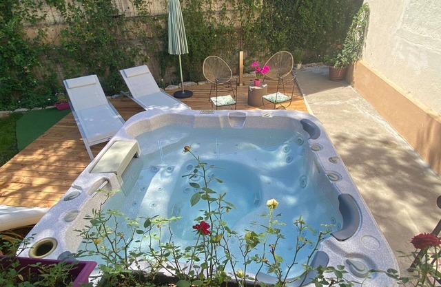 Chambre Avec Jacuzzi