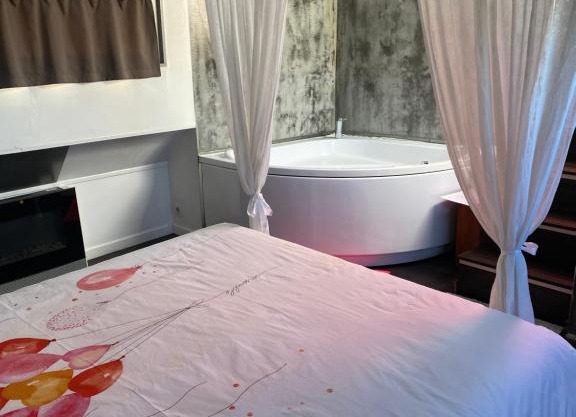 Chambre d'hôte insolite sur une péniche