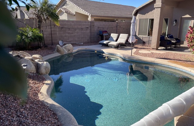 Chandler Home 4 Bdrms. Heated private pool…90+ at no additional charge