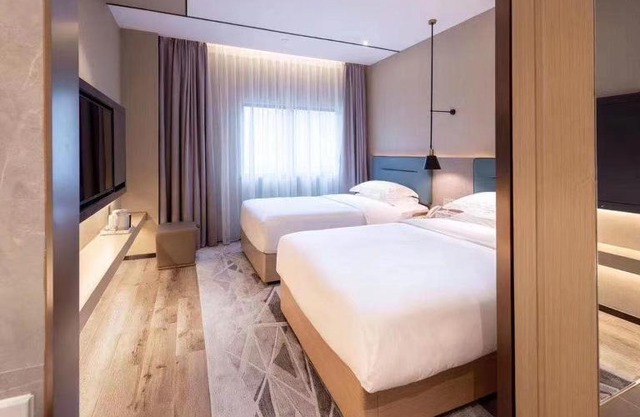 Chaoman Hotel -Guangzhou Shijing City Plaza Xiaoping Subway Station