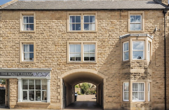 Chapel Court Apartment