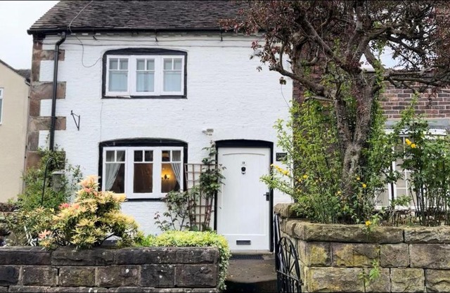 Chapter Cottage, Cheddleton Nr Alton Towers, Peak District, Foxtail Barns, the Ashes