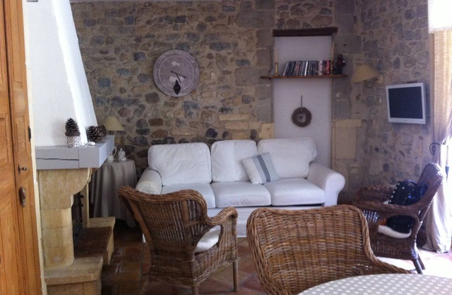 Character house at the foot of the castle. Shaded terrace