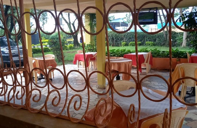 Chariot County Hotel