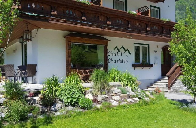 Charlotte/50604-002146-2020 by Interhome