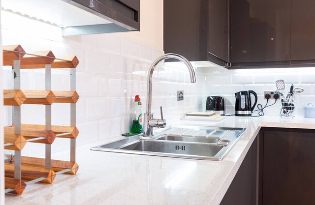 Charlotte House Spacious 2BED 2BATH Apartment for 6 in Ipswich