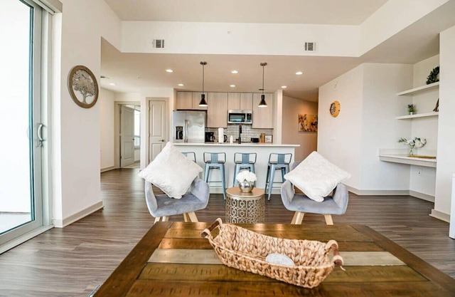 Charlotte Uptown Fully Furnished Apartments