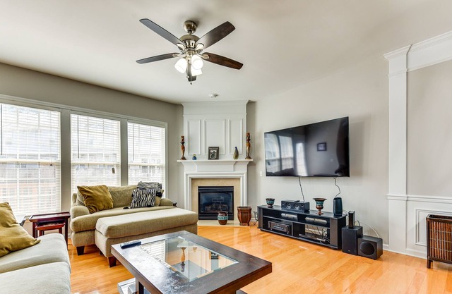 Charlotte Vacation Rental w/ 2 Living Areas!