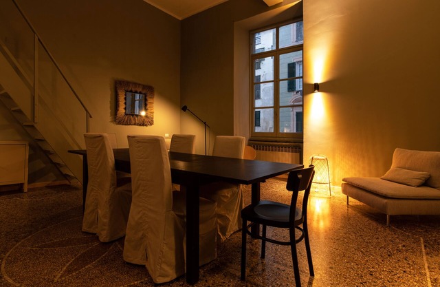 Charm and design in Genoa Historical Centre, close to Acquario and Waterfront.