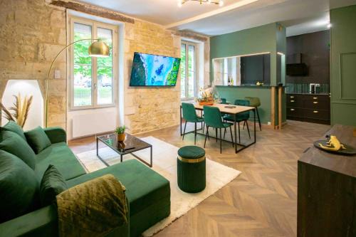 # Charmant appartement avec jacuzzi -option- #