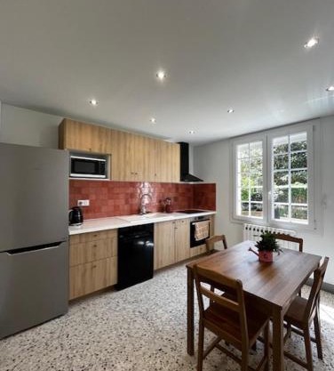 Charmant appartement rénové, à 15 mn d'Avignon et de son festival
