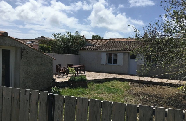 Charmantes Steinhaus in Grand Village Plage