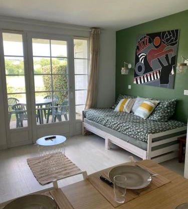 Charmant studio au bord du Lac