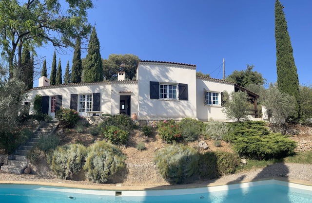 Charmante demeure avec piscine privée dans le sud de la France
