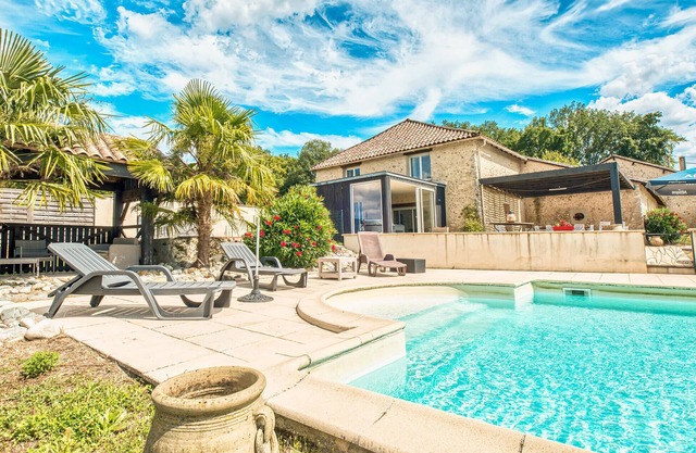 Charmante Maison avec Piscine