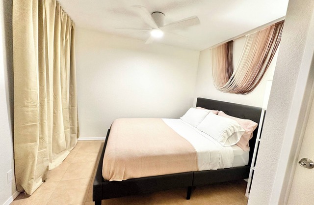 Charming 1-bedroom, 20 mins to Airport, Beaches, Gaslamp