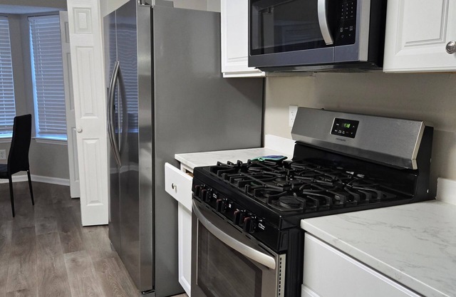 Charming 1-bedroom and shared bath with fitness room and AC in lovely Marietta