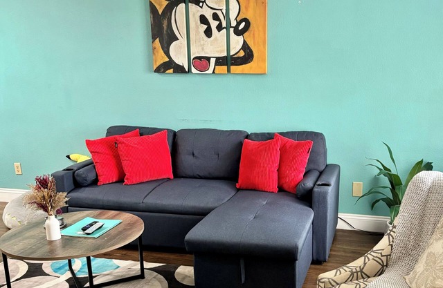 Charming 1 bedroom apartment 10 min from Disney