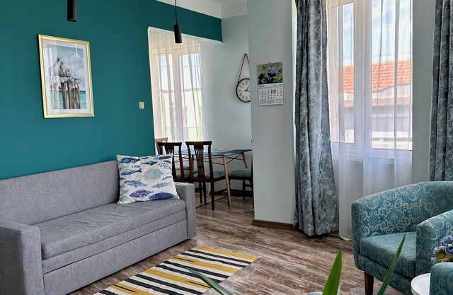 Charming 1-bedroom apartment in the city centre of Varna with infinity sea view!