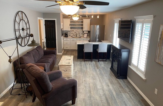 Charming 1-bedroom house in Buncombe Creek - Kingston, OK
