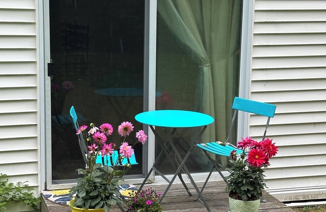 Charming 1-bedroom house in Wells minutes from the beach and pet friendly