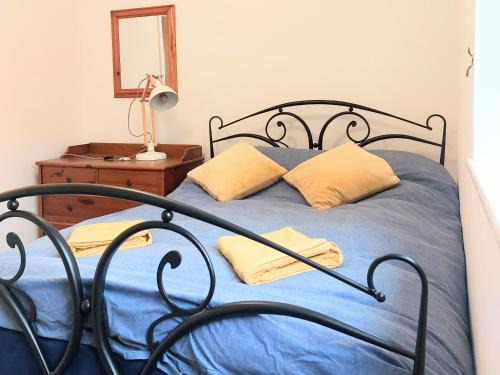 Charming 1 bedroom self-contained first floor flat