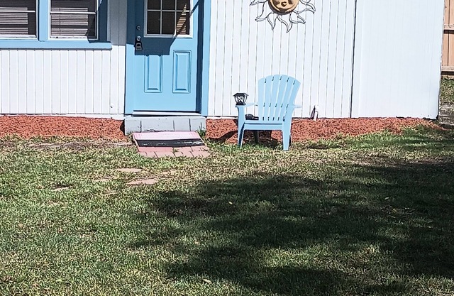 Charming 1-bedroom cottage in peaceful Port Orange with AC, WiFi