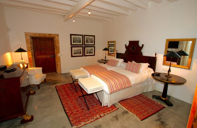 Charming 17th-century villa set in stunning, rolling countryside I Set In 150.