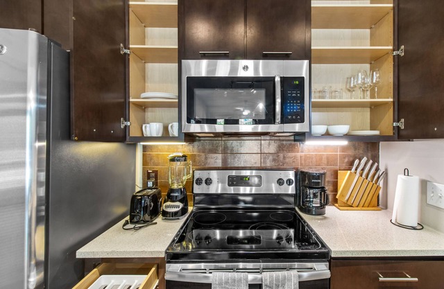 Charming 1BR Oasis w/KingBed| Free Parking and Wi-Fin
