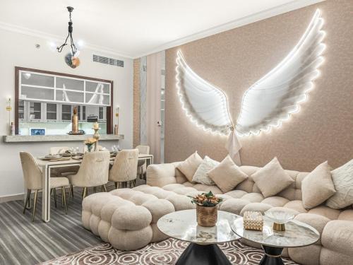 Charming 1BR w Burj Khalifa view
