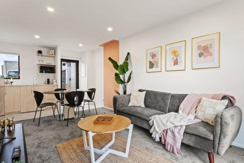 Charming 2 Bed Family Home
