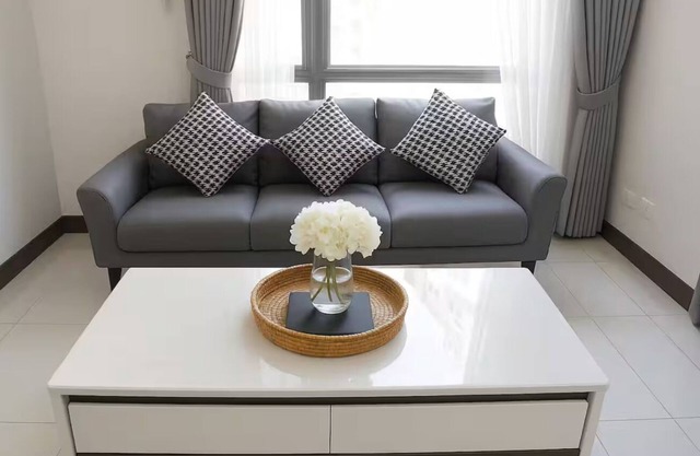 Charming 2-bedroom apartment in fabulous Paranaque City with WiFi, AC GENTRY