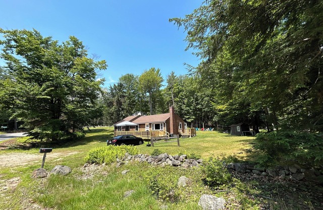 Charming 2-bedroom house in Moultonborough with AC, WiFi. Enjoy your stay