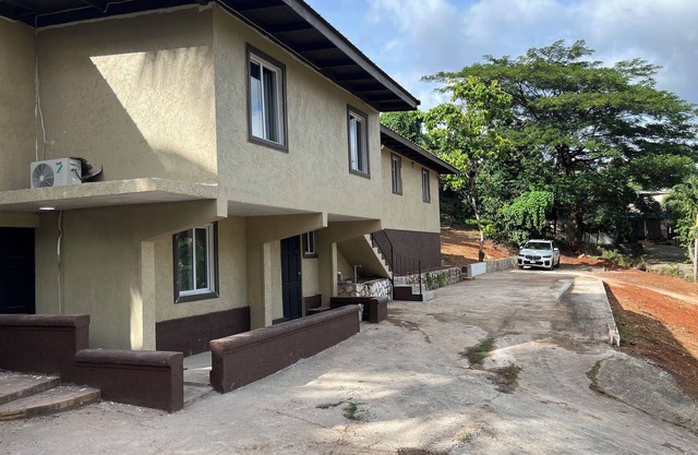 Charming 2-bedroom apartment with AC, WiFi in Kingston