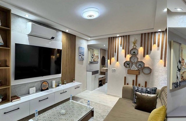 Charming 2-bedroom apartment with AC, WiFi in lovely Laâyoune-Sakia El Hamra