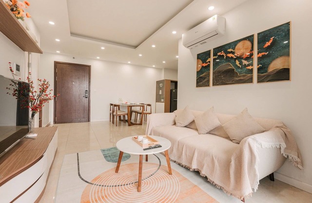 Charming 2-bedroom apartment with a bathtub in D’Capitale, Trung Hoa, Ha Noi