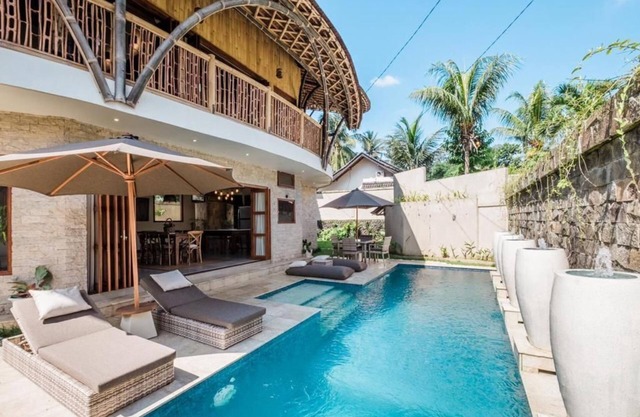 Charming 2 Bedroom Bamboo Villa, Ubud