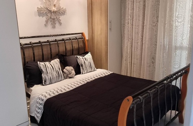 Charming 2-bedroom apartment with WiFi, AC in delightful Rio de Janeiro
