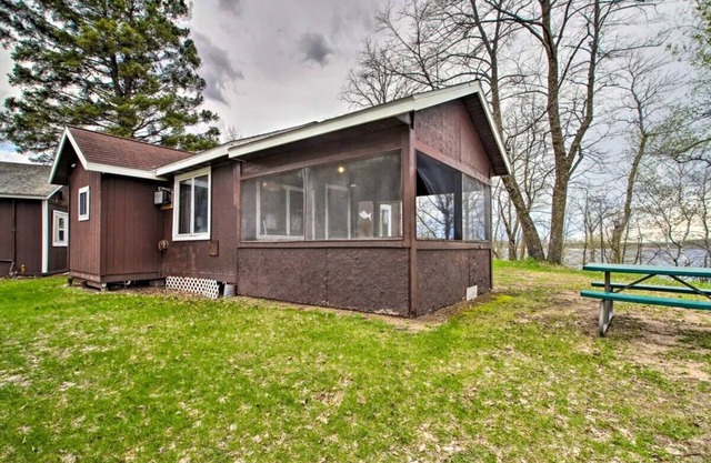 Charming 2-bedroom cabin on Three Island Lake in Bemidji, MN.