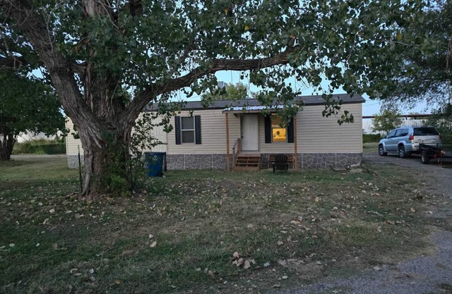 Charming 2-bedroom cozy home close to Lake Whitney