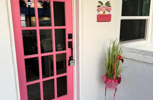 Charming 2-bedroom house on Gorgeous Venice Island!
