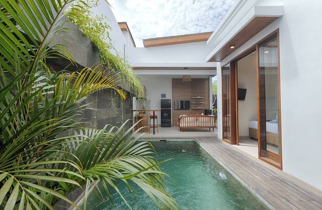 Charming 2-bedroom private pool villa in marvelous Bali with WiFi, AC