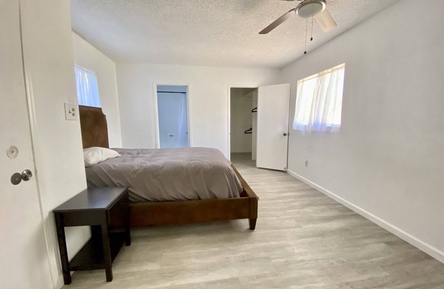 Charming 2 bedroom 2 bath in Sherwood Forest
