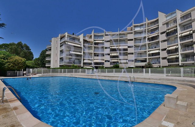 Charming 2 room apartment on the edge of the Golf Old Course