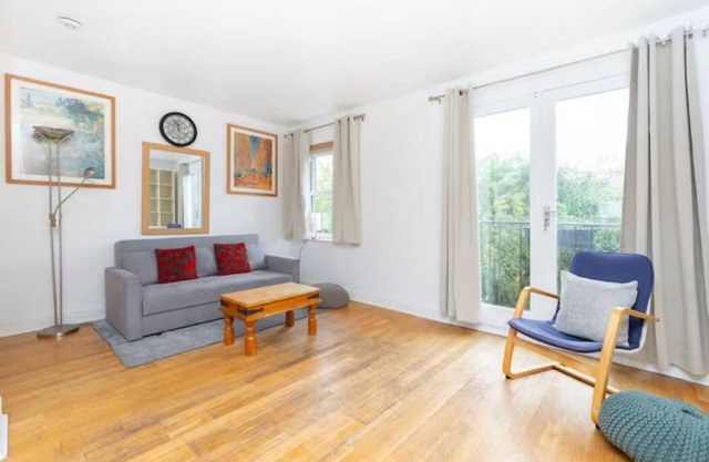 Charming 2BR Flat, Holloway Road