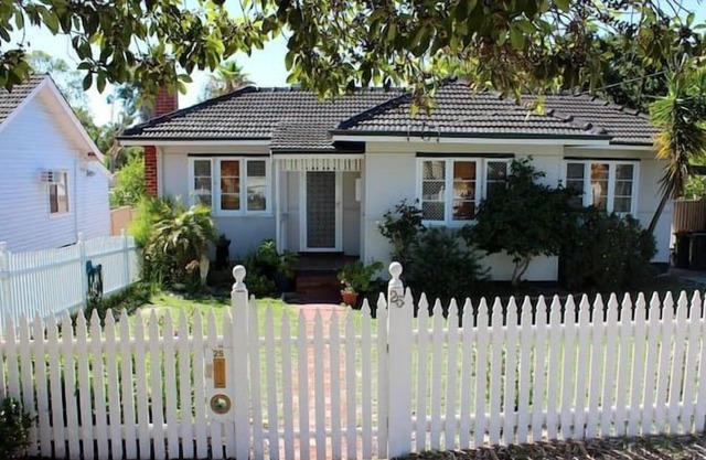 Charming 3 bedroom Cottage close to Perth CBD, Perth Airport and Curtin Uni