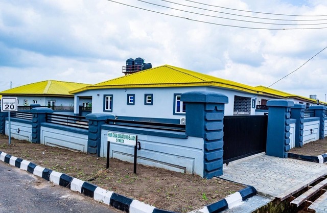 Charming 3-bedroom bungalow with AC, WiFi in fantastic Prince Courts