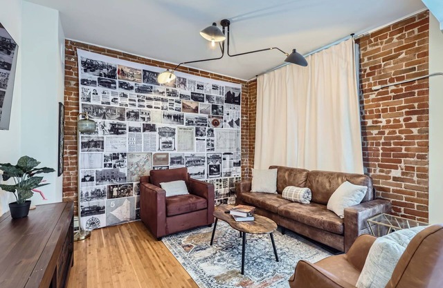 Charming 3-bedroom historic duplex in Downtown Denver - Walking to shops & food